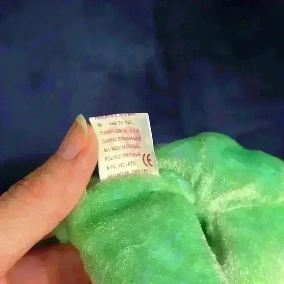 Ty Beanie Baby Kicks bear with tag errors - Picture 3 of 5